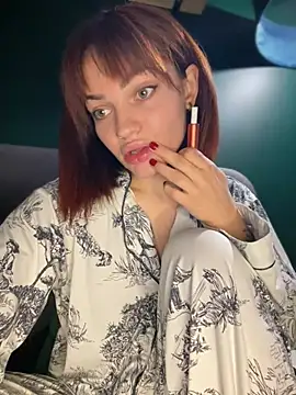 SaraLow online show from January 19, 2026, 5:55 am