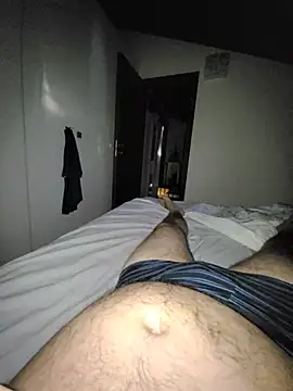 giova17cm online show from May 27, 2026, 7:38 am