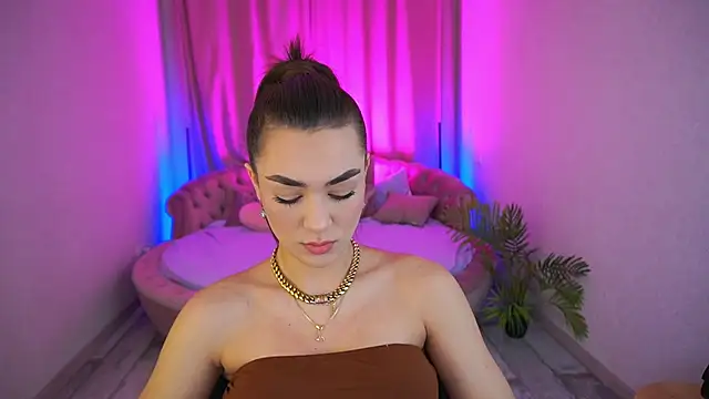 EricaSin online show from November 28, 2025, 7:33 am