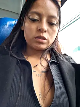 Snapshot of LunaHot_777 chatting on October 9, 2025, 6:17 pm LunaHot 777 online show from October 9, 2025, 6:17 pm