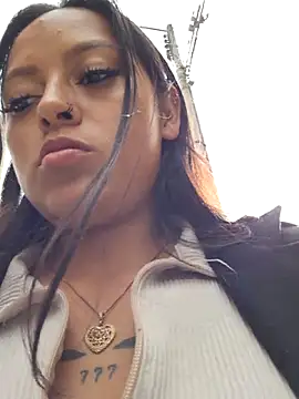 Snapshot of LunaHot_777 chatting on November 6, 2025, 8:21 pm LunaHot 777 online show from November 6, 2025, 8:21 pm