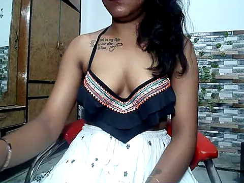 HOT AARVI11 online show from October 4, 2025, 6:06 pm