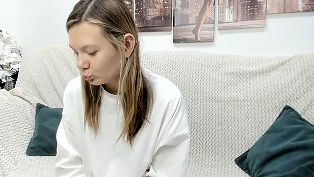 Snapshot of Sunny_Sammy chatting on September 22, 2025, 1:18 am Sunny Sammy online show from September 22, 2025, 1:18 am