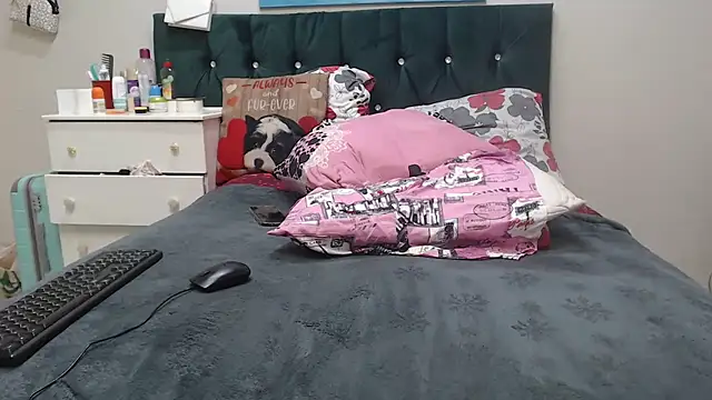 chockclitx5 online show from December 14, 2025, 9:30 pm