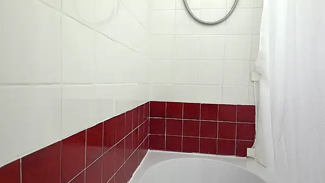 Snapshot of Piper-Lixx chatting on January 6, 2026, 10:34 pm Piper-Lixx online show from January 6, 2026, 10:34 pm