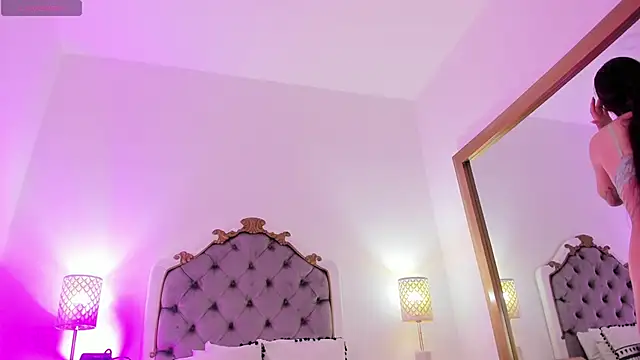 HarleyQueen666 online show from April 15, 2026, 10:55 am