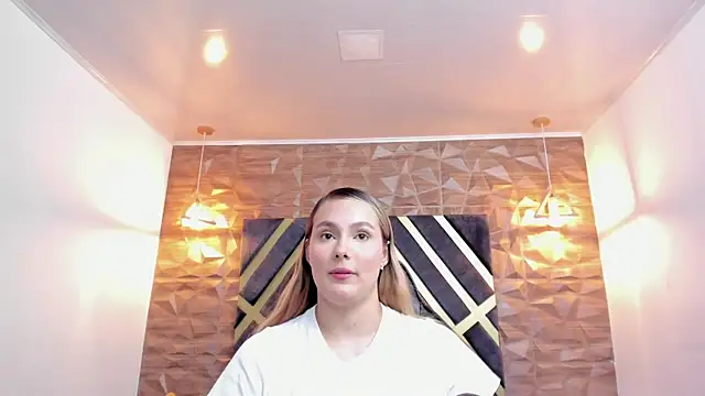 Emmaa white  online show from March 27, 2026, 5:12 pm