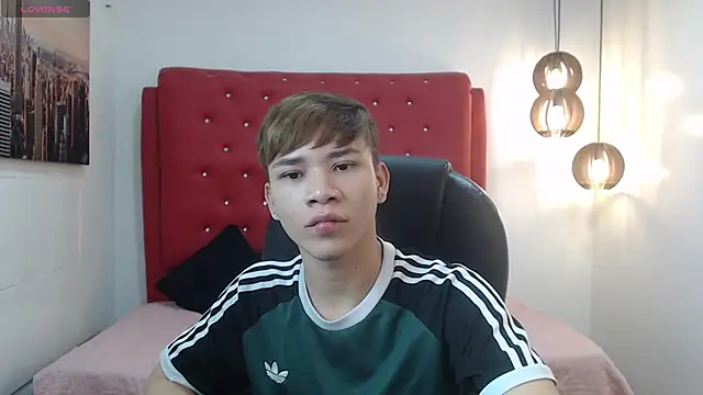 Snapshot of nathanclay chatting on November 27, 2025, 3:41 am nathanclay online show from November 27, 2025, 3:41 am