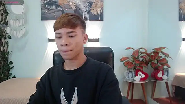 Snapshot of nathanclay chatting on December 2, 2025, 3:34 am nathanclay online show from December 2, 2025, 3:34 am