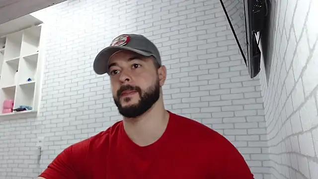 Snapshot of BombeiroHotx chatting on November 12, 2025, 9:14 pm BombeiroHotx online show from November 12, 2025, 9:14 pm