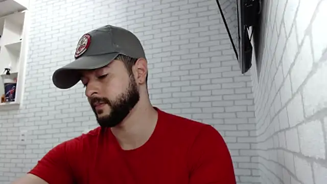 Snapshot of BombeiroHotx chatting on November 26, 2025, 1:06 am BombeiroHotx online show from November 26, 2025, 1:06 am