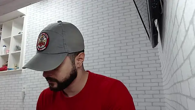 Snapshot of BombeiroHotx chatting on December 15, 2025, 7:40 pm BombeiroHotx online show from December 15, 2025, 7:40 pm