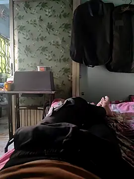 Snapshot of ya_sirwo chatting on September 17, 2025, 6:48 am ya sirwo online show from September 17, 2025, 6:48 am