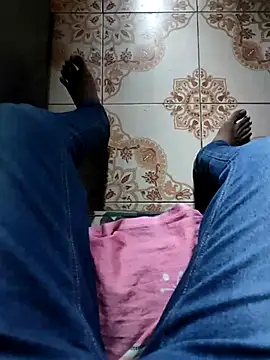 Snapshot of ya_sirwo chatting on September 29, 2025, 8:41 am ya sirwo online show from September 29, 2025, 8:41 am