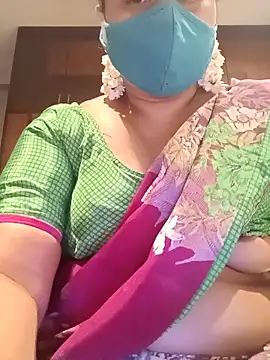 Snapshot of Tamil_Sivani chatting on April 3, 2026, 12:58 pm Tamil Sivani online show from April 3, 2026, 12:58 pm