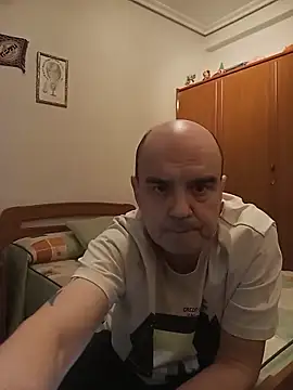 geli45 online show from April 21, 2026, 4:56 pm