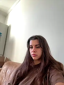 Snapshot of AlitaNova chatting on November 17, 2025, 9:37 am AlitaNova online show from November 17, 2025, 9:37 am