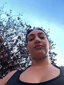 Snapshot of Ninabigtitied chatting on October 16, 2025, 9:54 am Ninabigtitied online show from October 16, 2025, 9:54 am