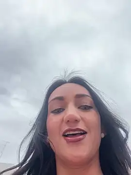 Snapshot of Ninabigtitied chatting on October 19, 2025, 10:49 am Ninabigtitied online show from October 19, 2025, 10:49 am