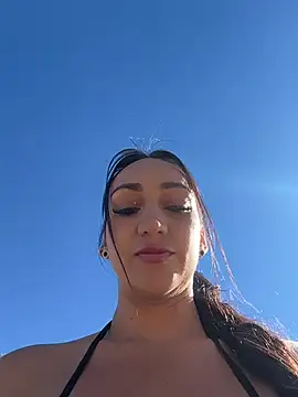 Snapshot of Ninabigtitied chatting on November 3, 2025, 11:33 am Ninabigtitied online show from November 3, 2025, 11:33 am