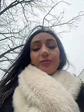 Snapshot of Ninabigtitied chatting on November 10, 2025, 9:41 am Ninabigtitied online show from November 10, 2025, 9:41 am