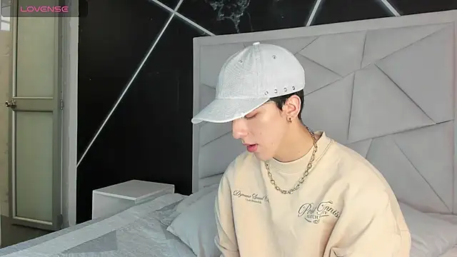 Snapshot of AerumChae chatting on April 20, 2026, 12:41 pm AerumChae online show from April 20, 2026, 12:41 pm