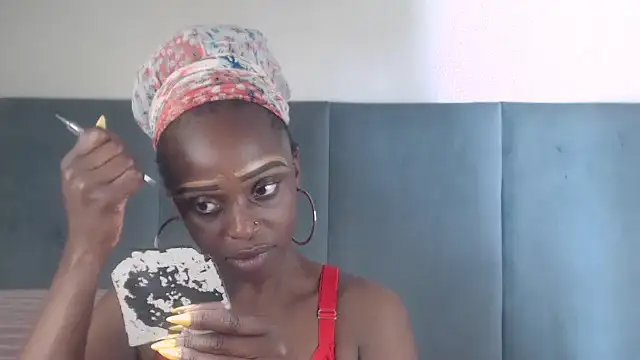 Snapshot of Jah-Queen chatting on December 19, 2025, 7:37 am Jah-Queen online show from December 19, 2025, 7:37 am