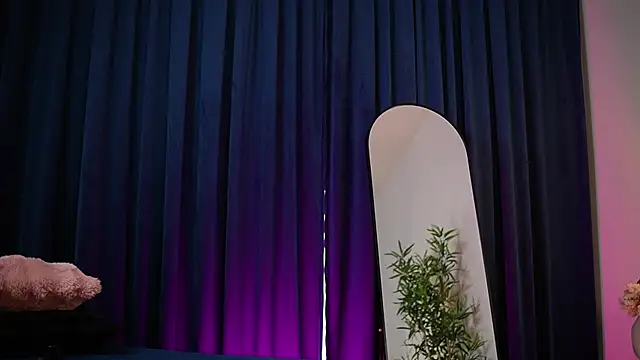  ChloeLee  online show from October 11, 2025, 6:23 am