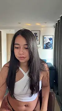 Snapshot of Lily_June chatting on April 18, 2026, 7:51 pm Lily June online show from April 18, 2026, 7:51 pm