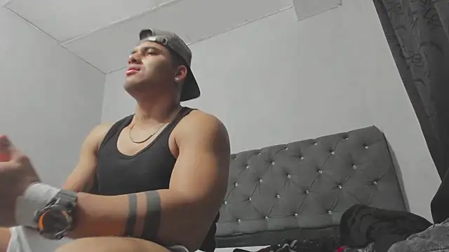 evan hardy online show from October 8, 2025, 3:26 am