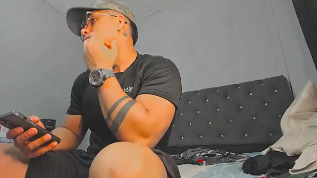 evan hardy online show from October 20, 2025, 3:07 am