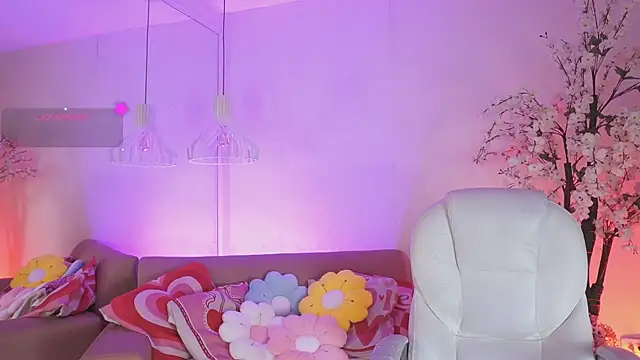 JadeSummerr online show from February 10, 2026, 11:36 am