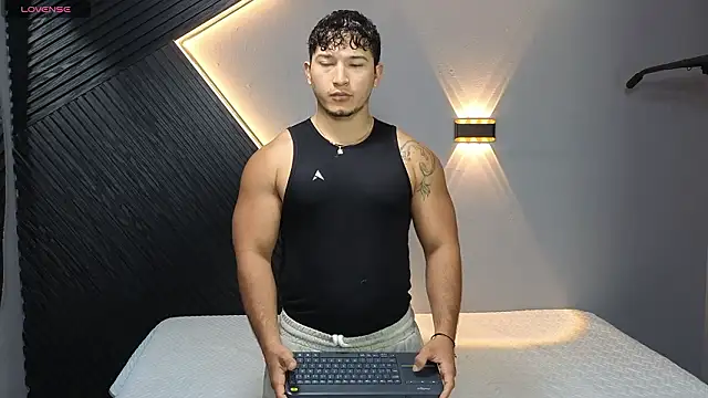 Horny nick18 online show from March 6, 2026, 11:28 am