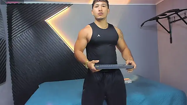 Horny nick18 online show from March 21, 2026, 1:26 pm