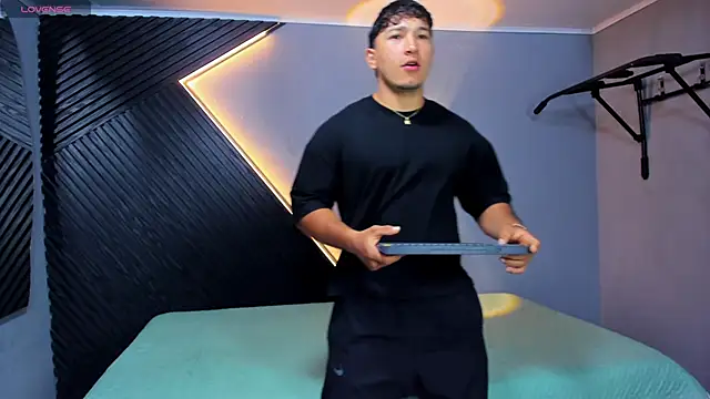 Horny nick18 online show from March 25, 2026, 12:44 pm