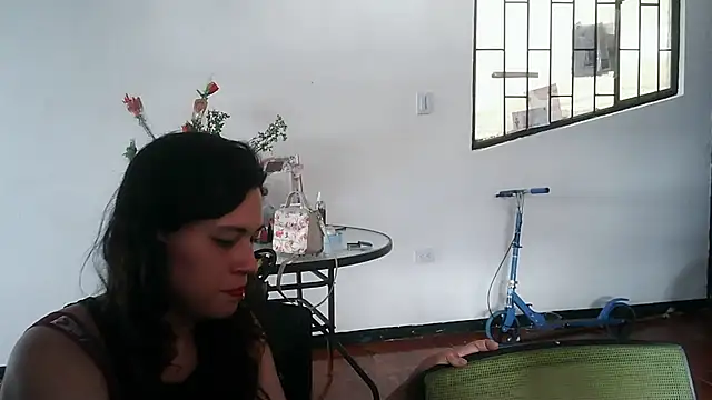 MiaRobertz  online show from June 11, 2026, 7:34 pm