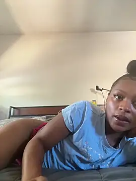 Snapshot of PrettyBabriexox chatting on October 4, 2025, 5:44 pm PrettyBabriexox online show from October 4, 2025, 5:44 pm