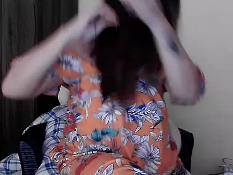 mimi15 online show from April 12, 2026, 10:59 pm