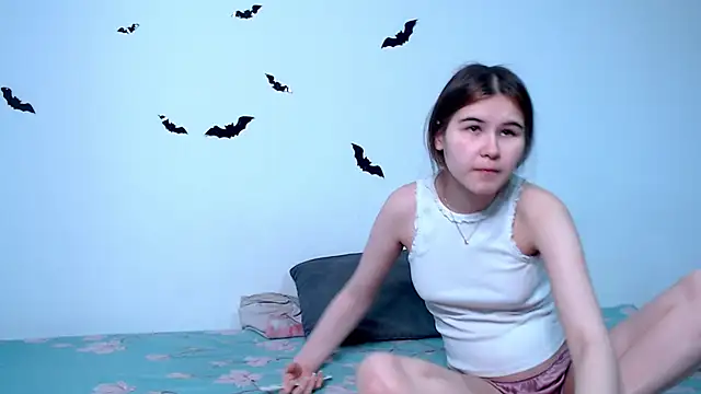 litle owl online show from November 14, 2025, 11:35 pm