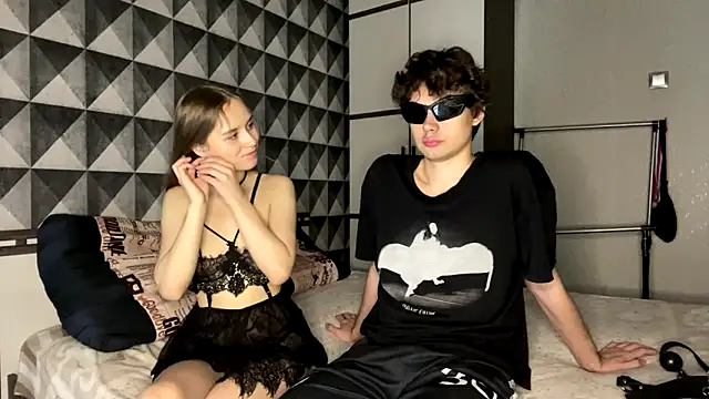 merycouple online show from February 25, 2026, 10:25 am