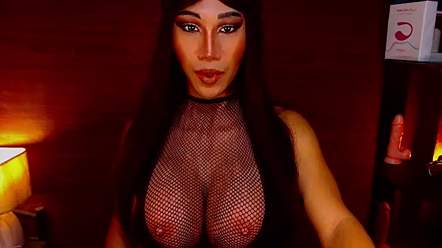 JayeTan online show from October 3, 2025, 11:51 am