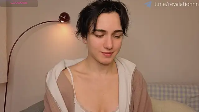 Snapshot of revalation_ chatting on December 19, 2025, 4:25 pm revalation online show from December 19, 2025, 4:25 pm