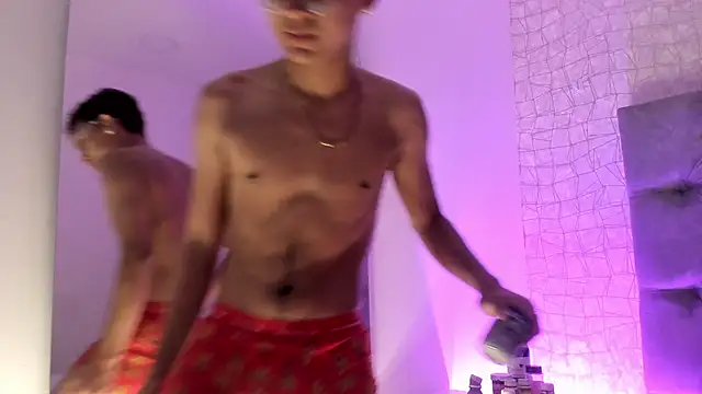 Snapshot of Lucien_Gray_ chatting on December 3, 2025, 2:59 pm Lucien Gray online show from December 3, 2025, 2:59 pm