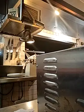 sarahkat86 online show from September 12, 2025, 4:29 pm