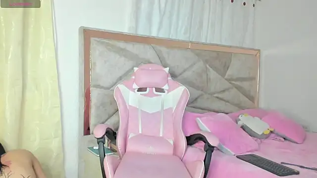 Snapshot of kendal_hot01 chatting on October 8, 2025, 9:56 pm kendal hot01 online show from October 8, 2025, 9:56 pm