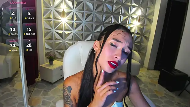Snapshot of hellen_tease chatting on May 23, 2026, 12:31 pm hellen tease online show from May 23, 2026, 12:31 pm