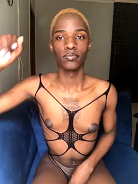 Trans fairy online show from September 9, 2025, 8:14 am