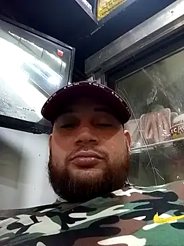 Catire10  online show from September 12, 2025, 1:44 pm