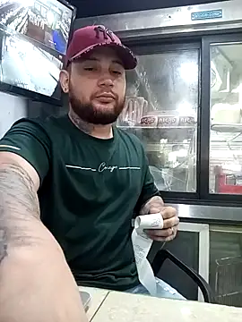 Catire10  online show from September 15, 2025, 1:11 pm