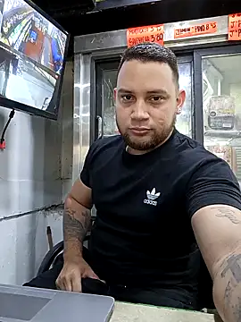 Catire10  online show from December 13, 2025, 8:36 pm